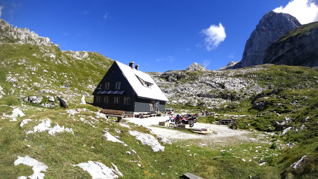 Mangartstrasse Berghütte
