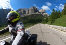 Die Sellaronda in den Dolomiten Grödnerjoch