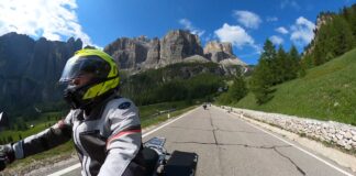 Die Sellaronda in den Dolomiten Grödnerjoch