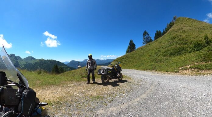 Motorradabenteuer über den Passo delle Forcella: Von Mione nach Lateis