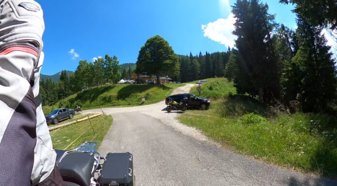 Eine Motorradtour über den Forcella Chiandolada-Pass Forcella Chiandolada